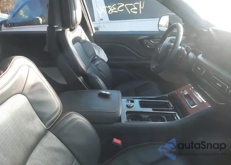 2025 Lincoln Aviator Black Label z USA, uszkodzony, nr VIN 5LM5J9XC1SGL21992